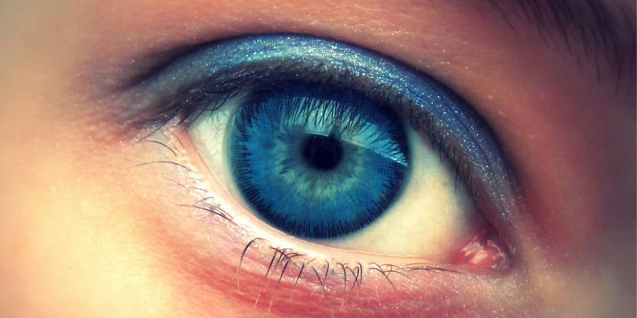Голубые контактные линзы